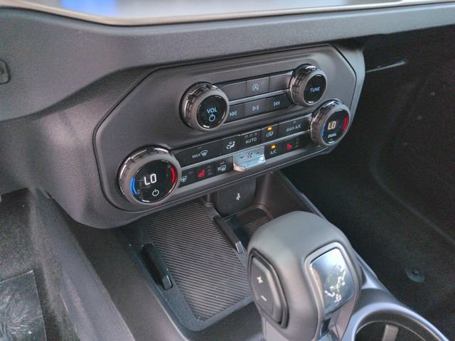 New 2026 Ford Bronco Outer Banks AWD/4WD image 17