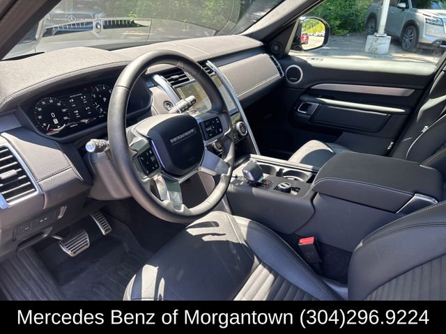 Used 2024 Land Rover Discovery Dynamic SE AWD/4WD image 12