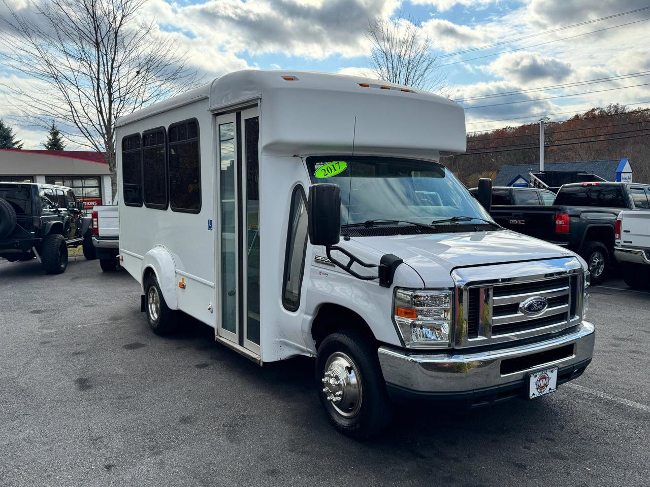 Used 2017 Ford E-350 and Econoline 350 Super Duty w/ Shuttle Bus Prep Package RWD image 4