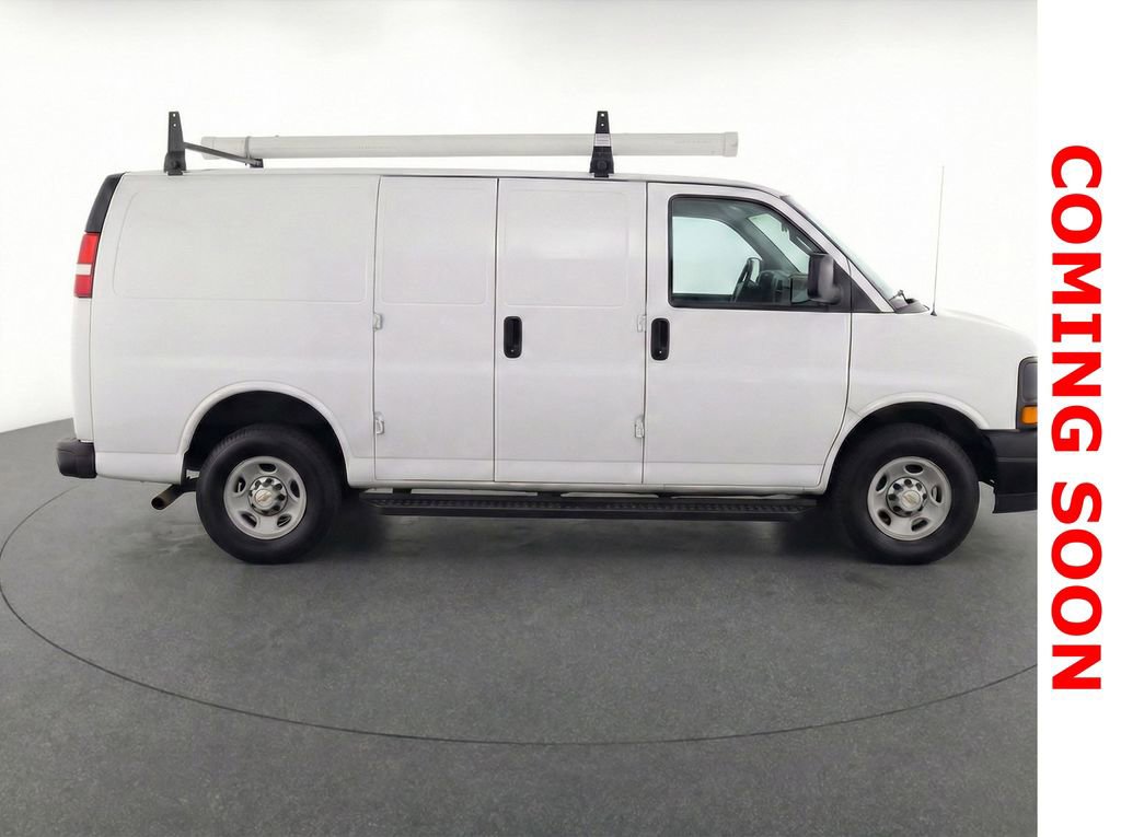 Used 2016 Chevrolet Express 2500 image 10