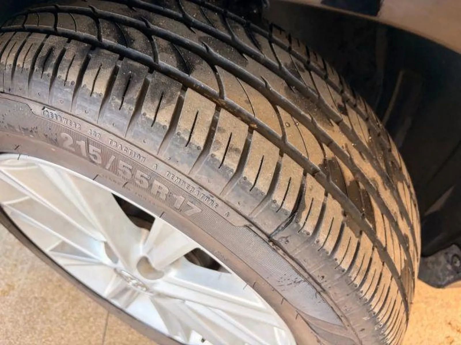 Used 2013 Toyota Camry XLE image 29