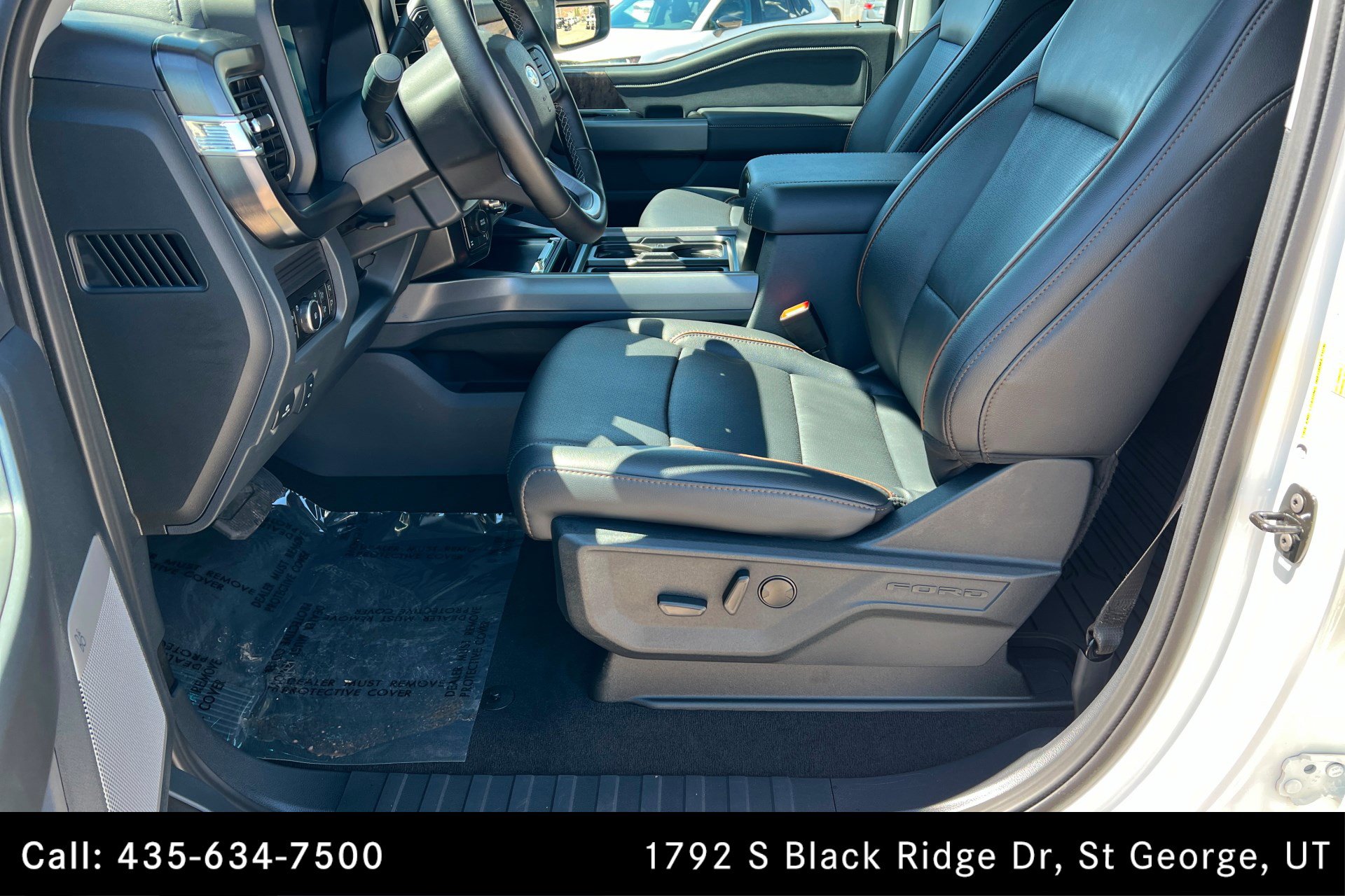 Used 2026 Ford F250 Lariat w/ FX4 Off-Road Package image 17
