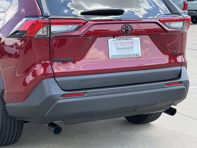 Used 2025 Toyota RAV4 XLE Premium FWD image 6