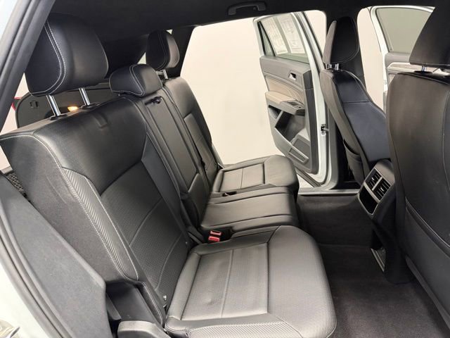 Used 2022 Volkswagen Atlas Cross Sport SE image 24