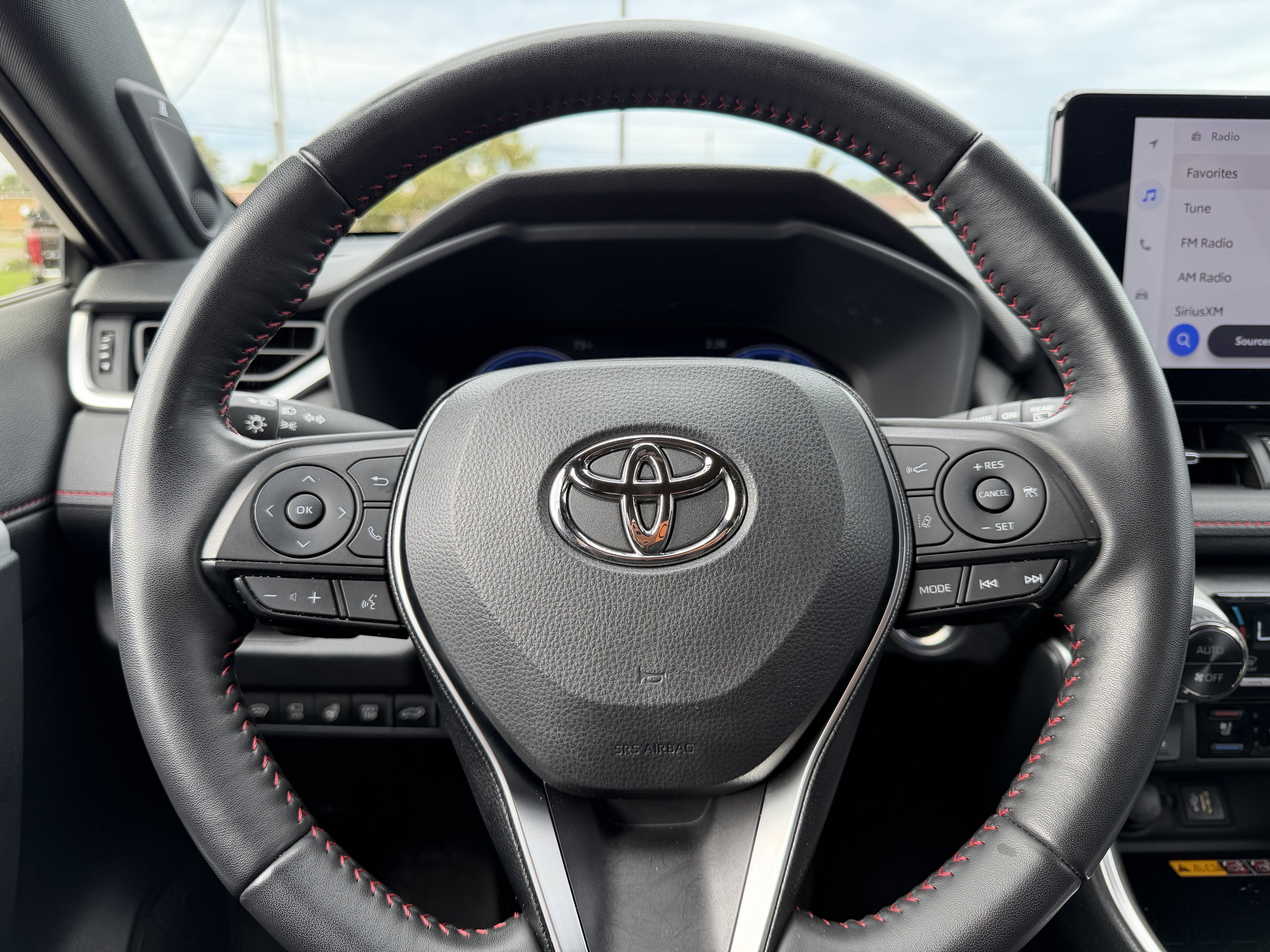 Used 2023 Toyota RAV4 XSE w/ Premium Package AWD/4WD image 15