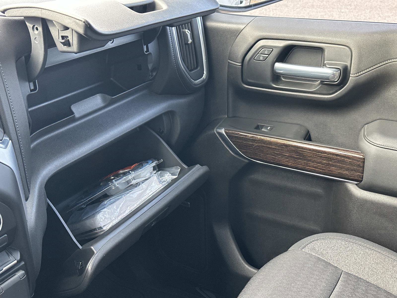 Used 2020 GMC Sierra 1500 Elevation w/ Elevation Value Package image 32