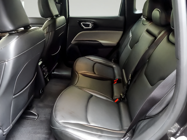 Used 2023 Jeep Compass Limited AWD/4WD image 10
