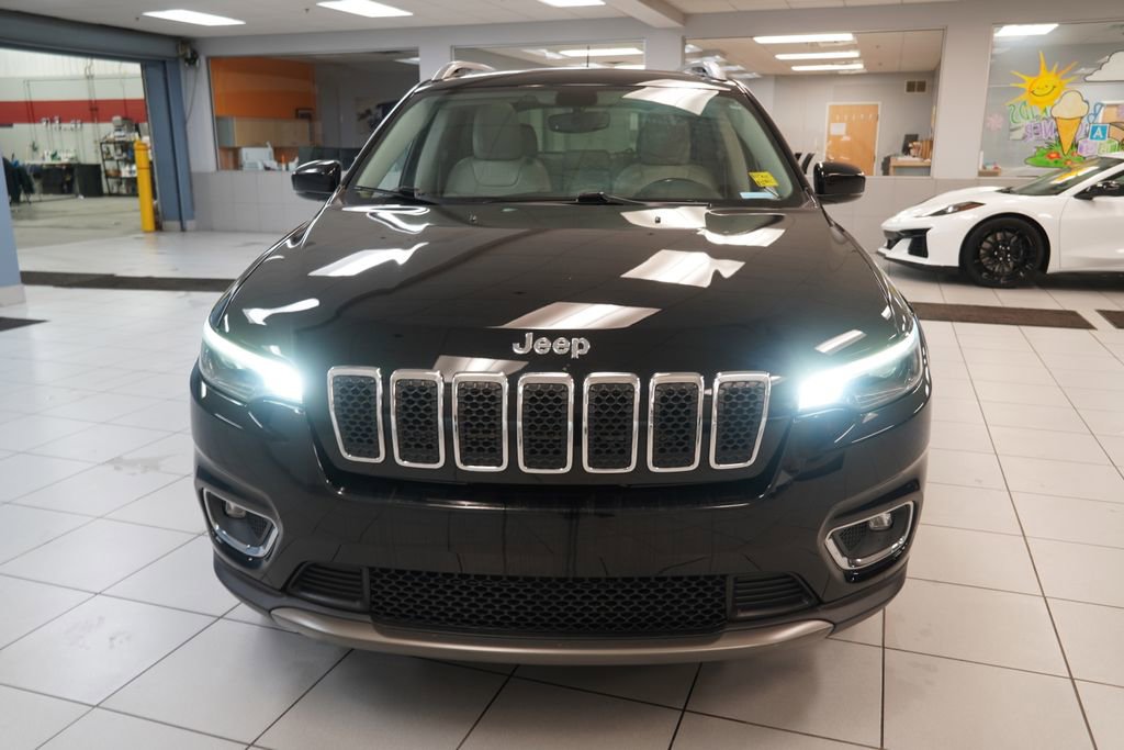 Used 2019 Jeep Cherokee Limited image 11