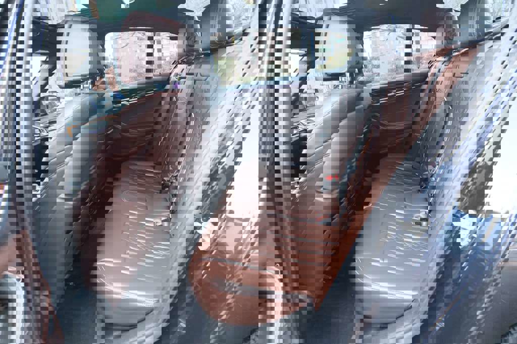 Used 2019 BMW 540i xDrive w/ M Sport Package image 23