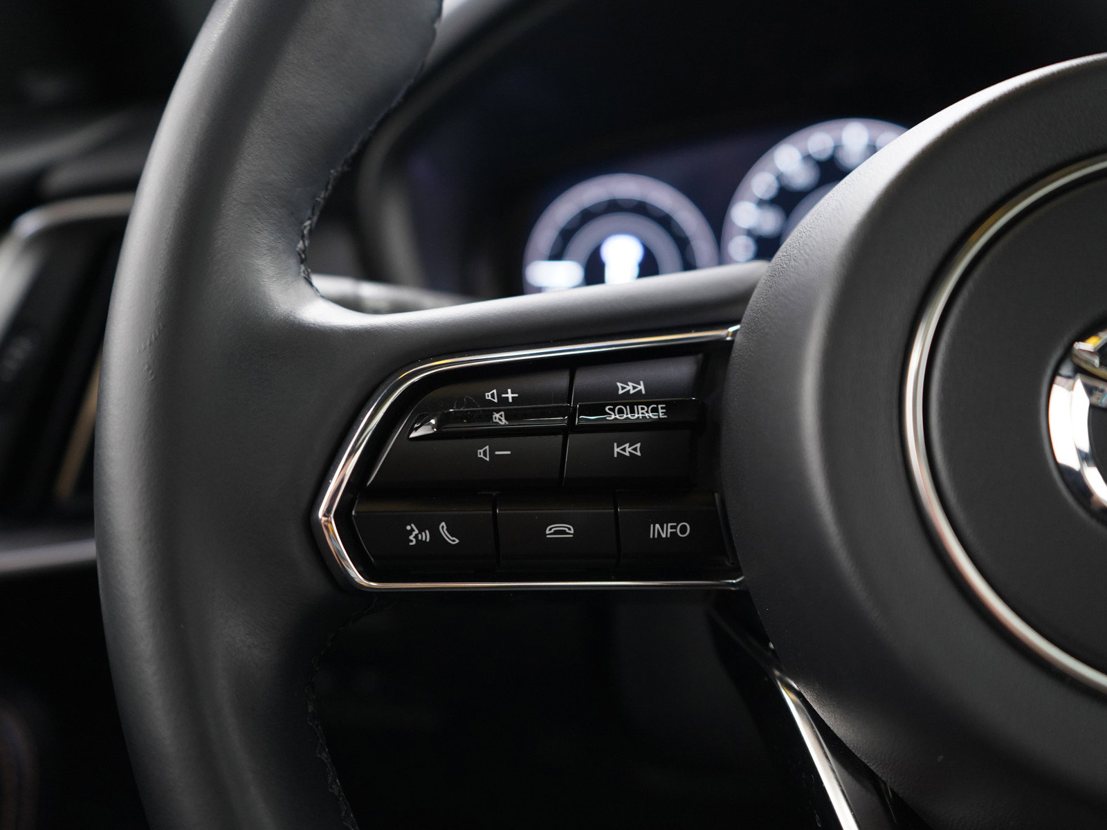 Certified 2024 MAZDA CX-90 Plug-In Hybrid w/ Premium Plus AWD/4WD image 29