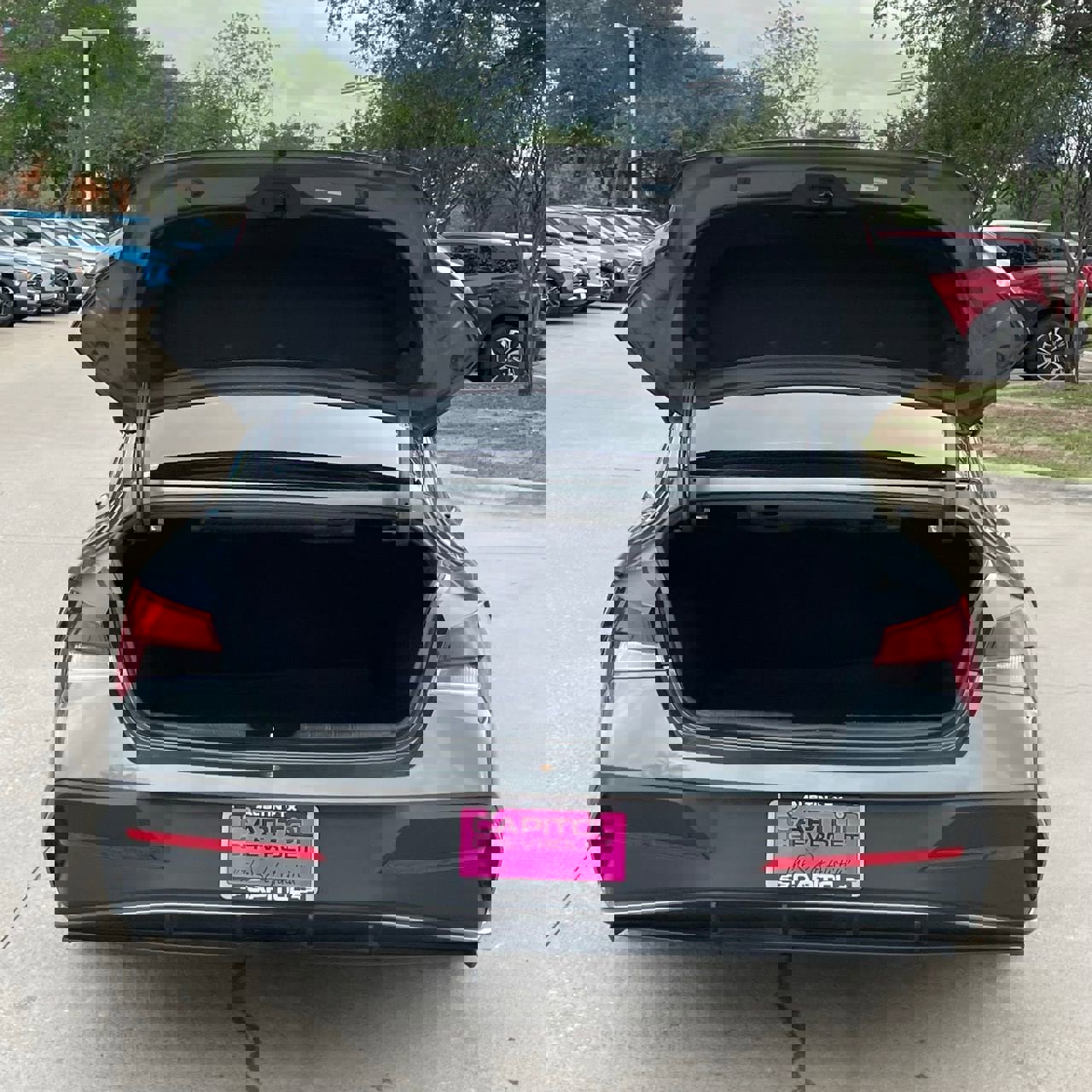 Used 2025 Hyundai Elantra Sport image 25