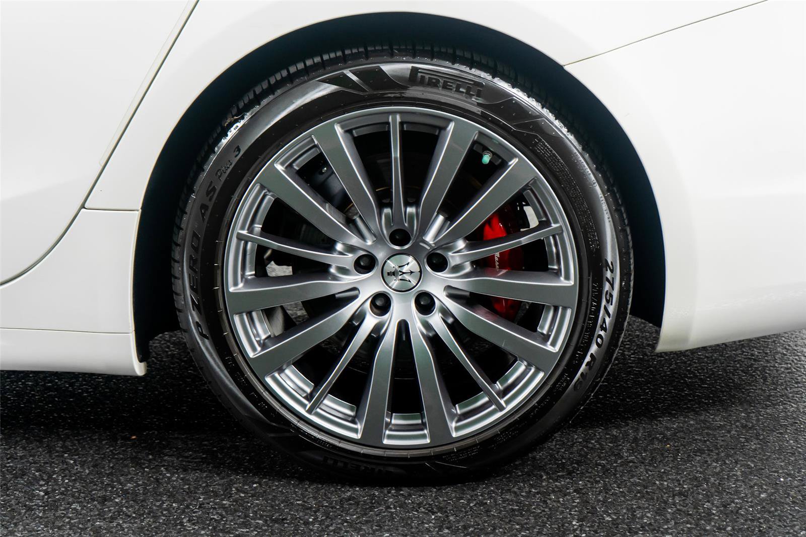 Used 2023 Maserati Ghibli Modena RWD image 17
