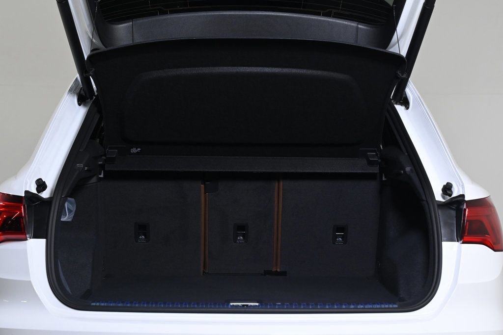 Used 2025 Audi Q3 2.0T Premium w/ Convenience Package image 21