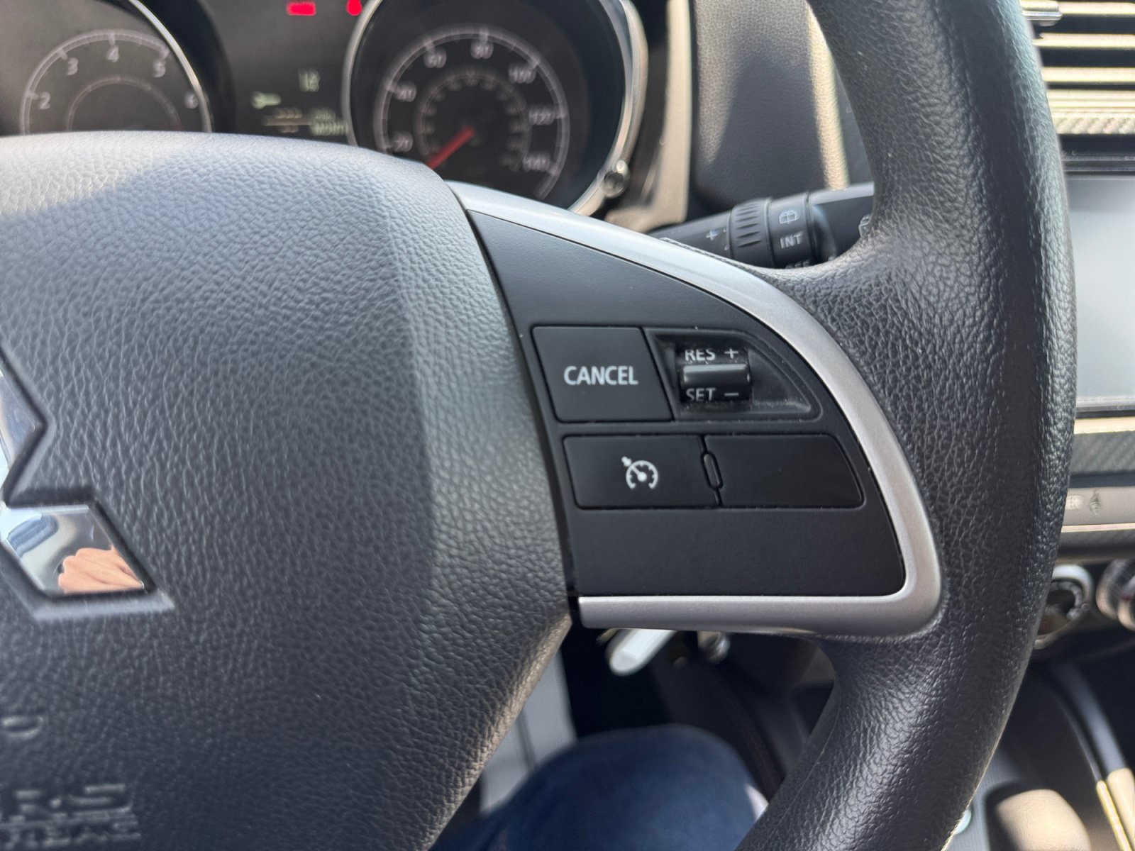Used 2024 Mitsubishi Outlander Sport ES AWD/4WD image 25