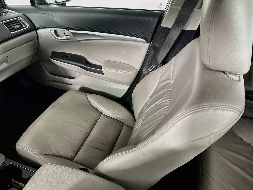 Used 2015 Honda Civic Hybrid Sedan image 23
