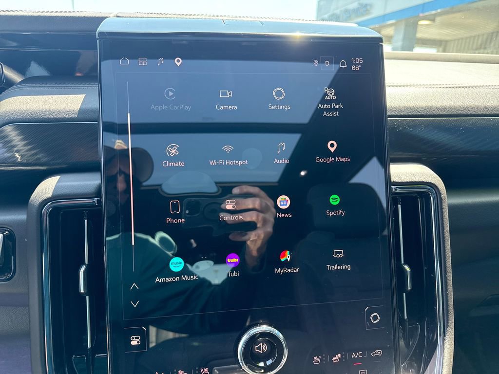 Used 2025 GMC Yukon AT4 w/ AT4 Premium Package image 20