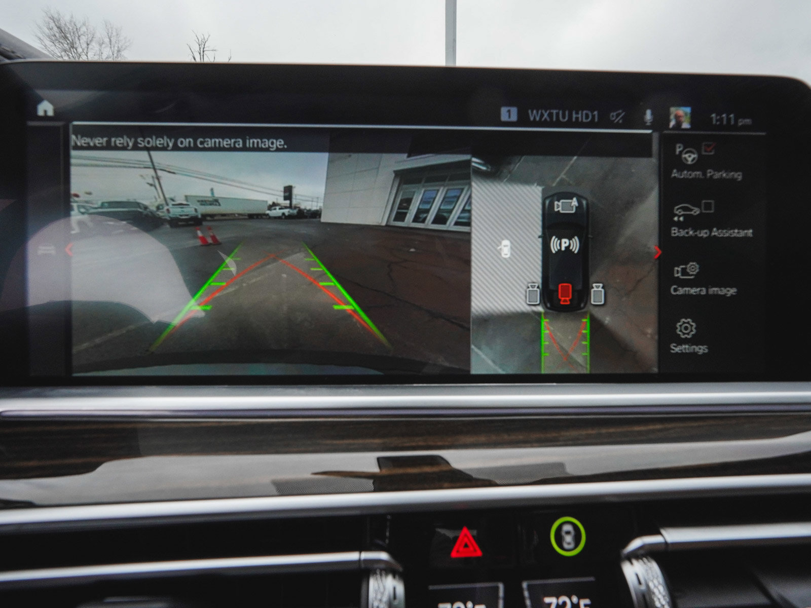 Used 2023 BMW X6 xDrive40i w/ M Sport Package image 18