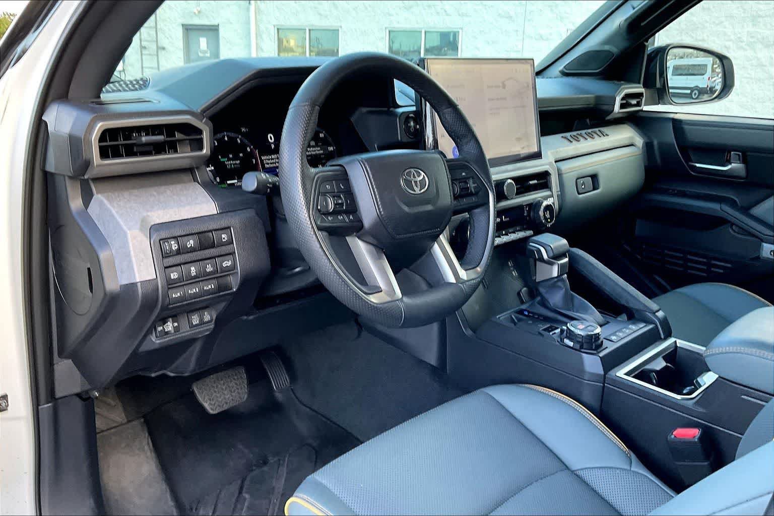 Used 2024 Toyota Tacoma 4x4 Double Cab Hybrid image 2