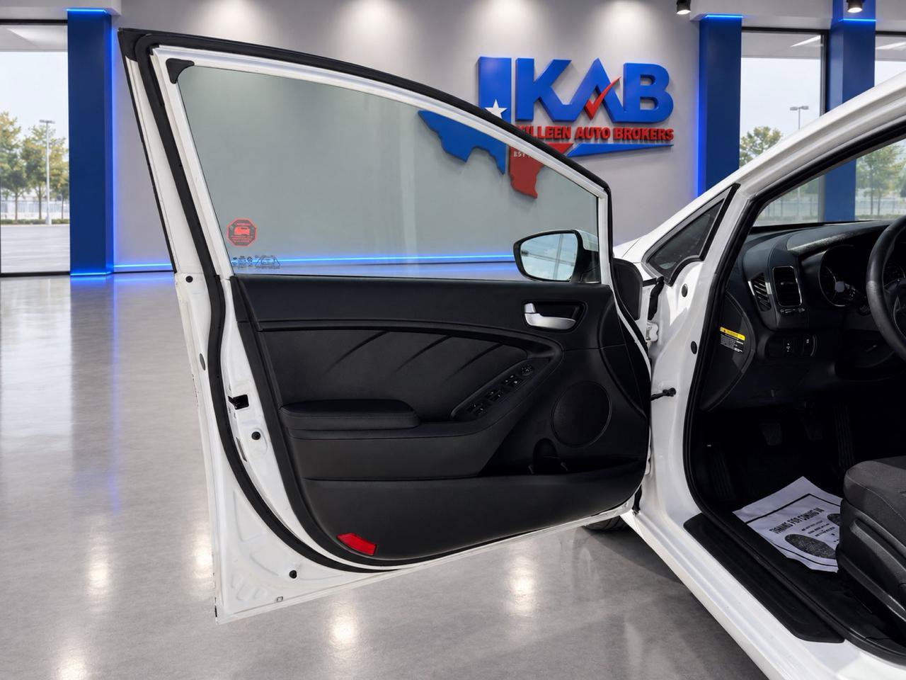 Used 2018 Kia Forte LX FWD image 9