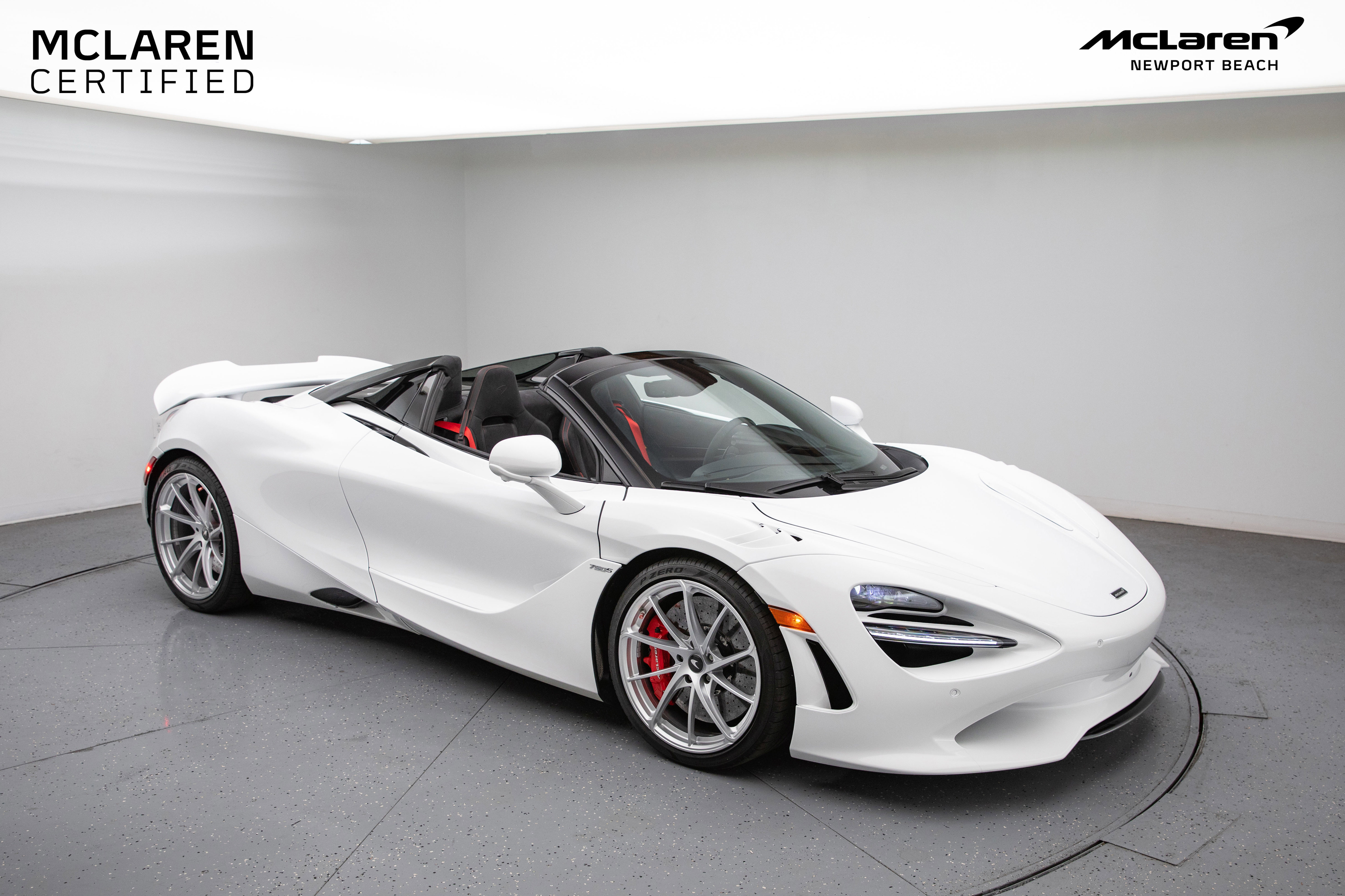 Used 2024 McLaren 750S Spider image 1