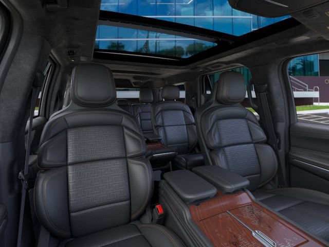 New 2025 Lincoln Navigator L Black Label AWD/4WD image 10