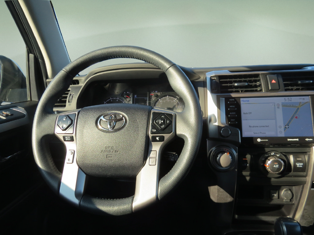 Used 2022 Toyota 4Runner SR5 Premium AWD/4WD image 17