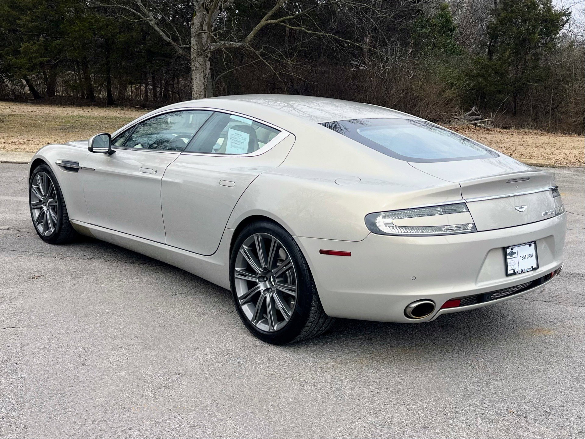 Used 2011 Aston Martin Rapide Luxe image 4