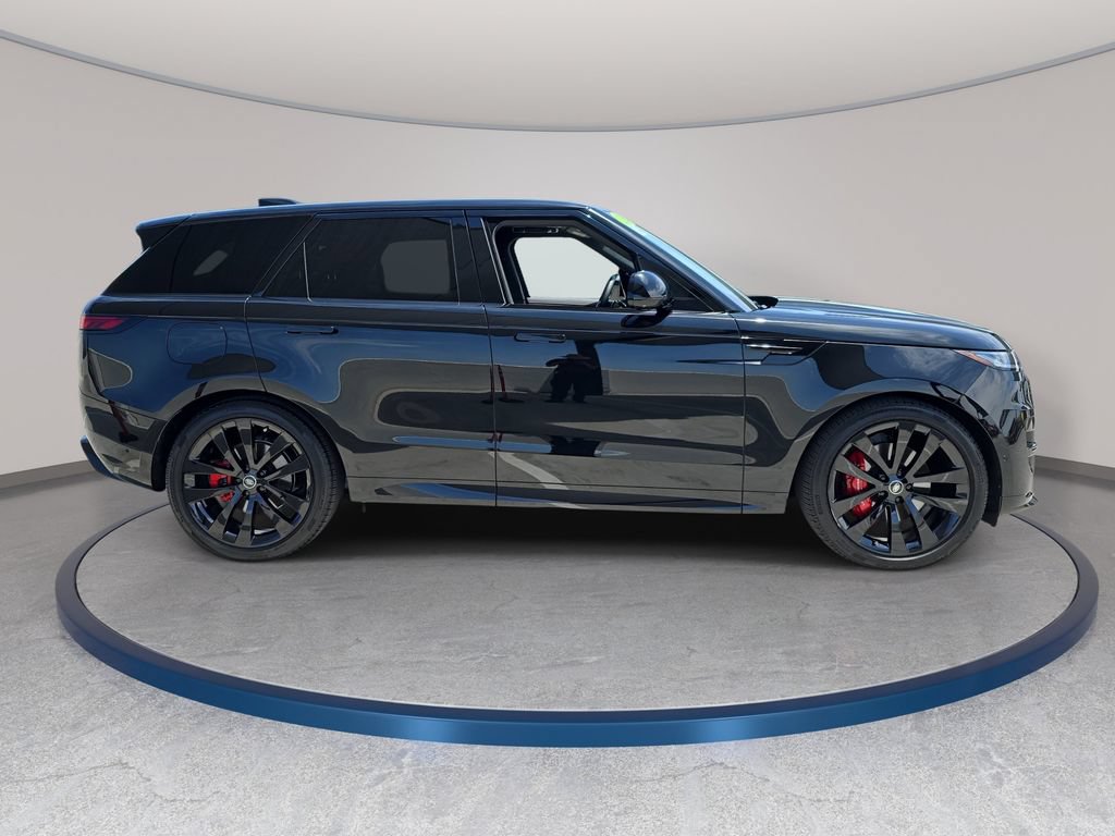 Certified 2025 Land Rover Range Rover Sport Dynamic SE AWD/4WD image 4