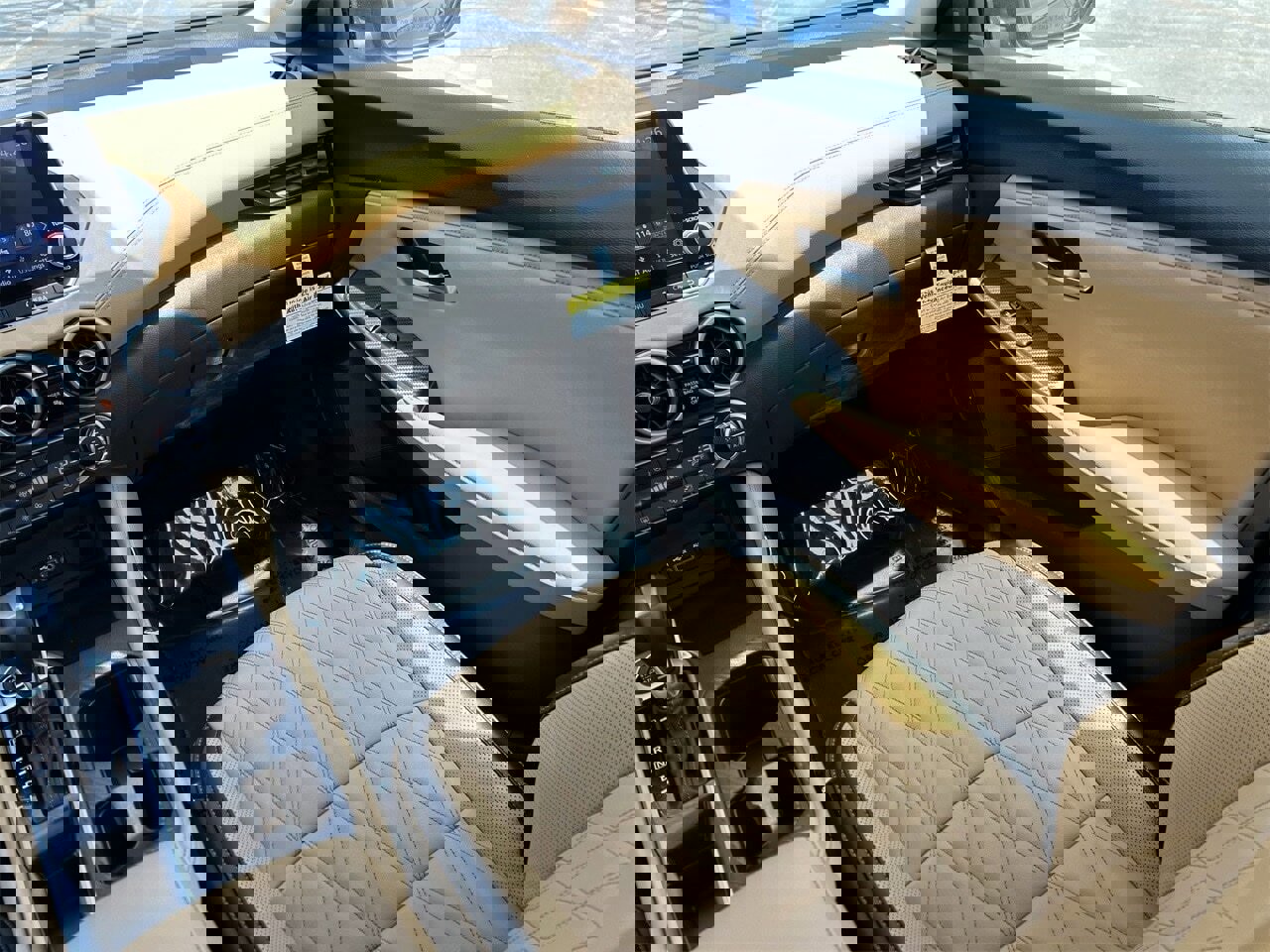 New 2025 Nissan Sentra SV w/ SV Premium Package image 19