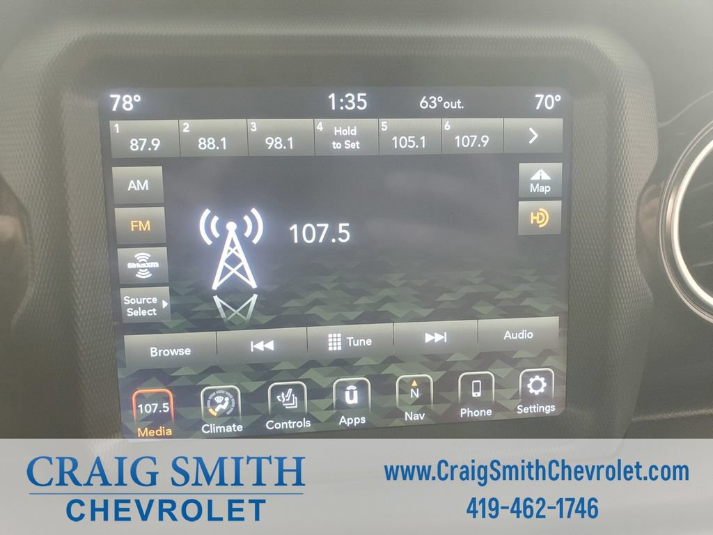 Used 2022 Jeep Wrangler Unlimited Sahara AWD/4WD image 23