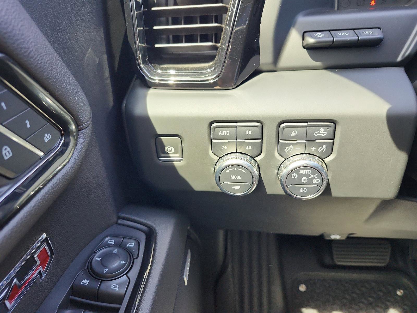 Used 2024 GMC Sierra 1500 AT4 w/ Technology Package image 26