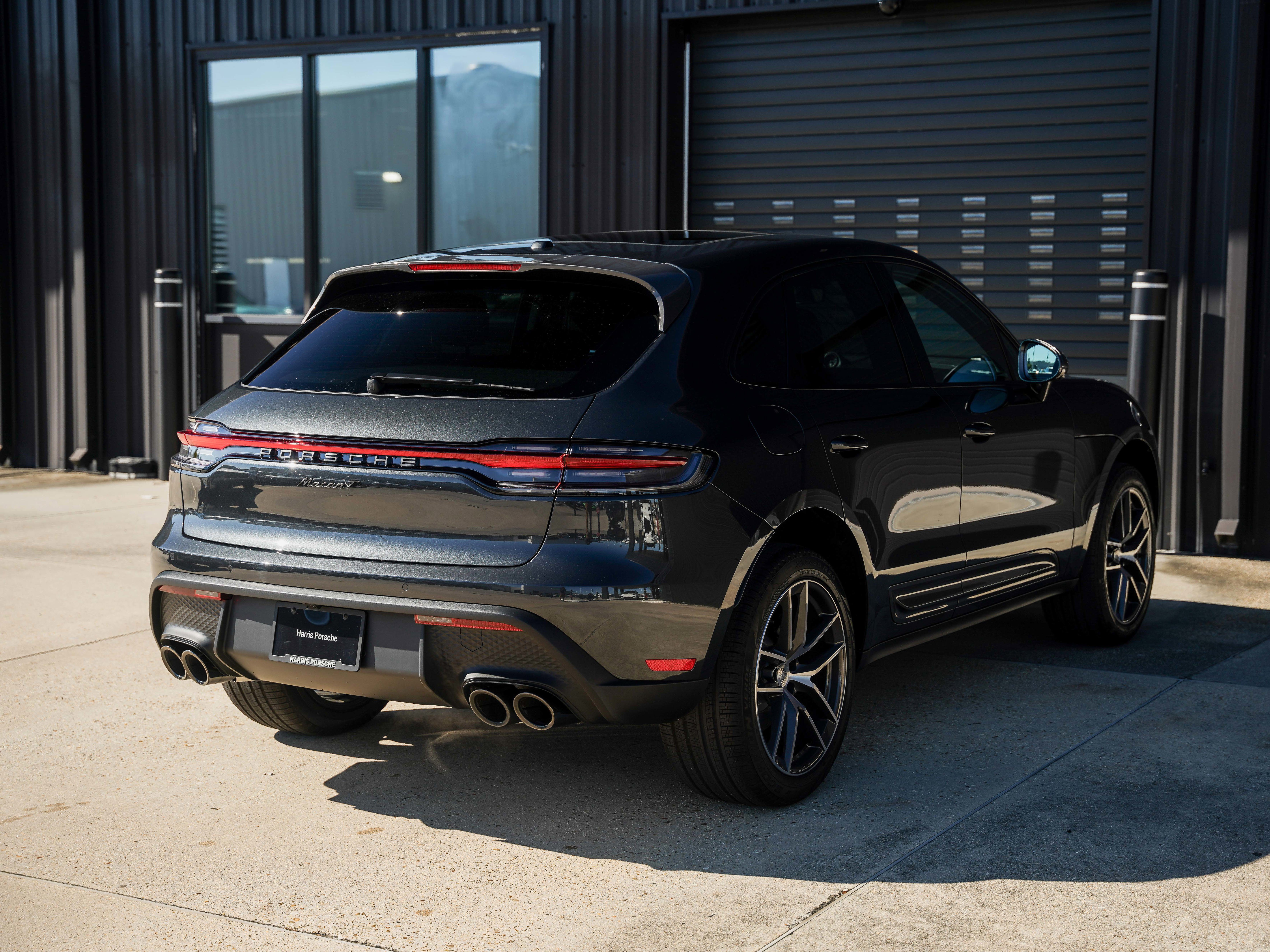 Certified 2026 Porsche Macan Turbo AWD/4WD image 10