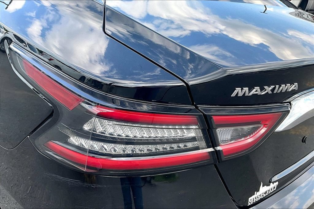 Used 2023 Nissan Maxima SL FWD image 25