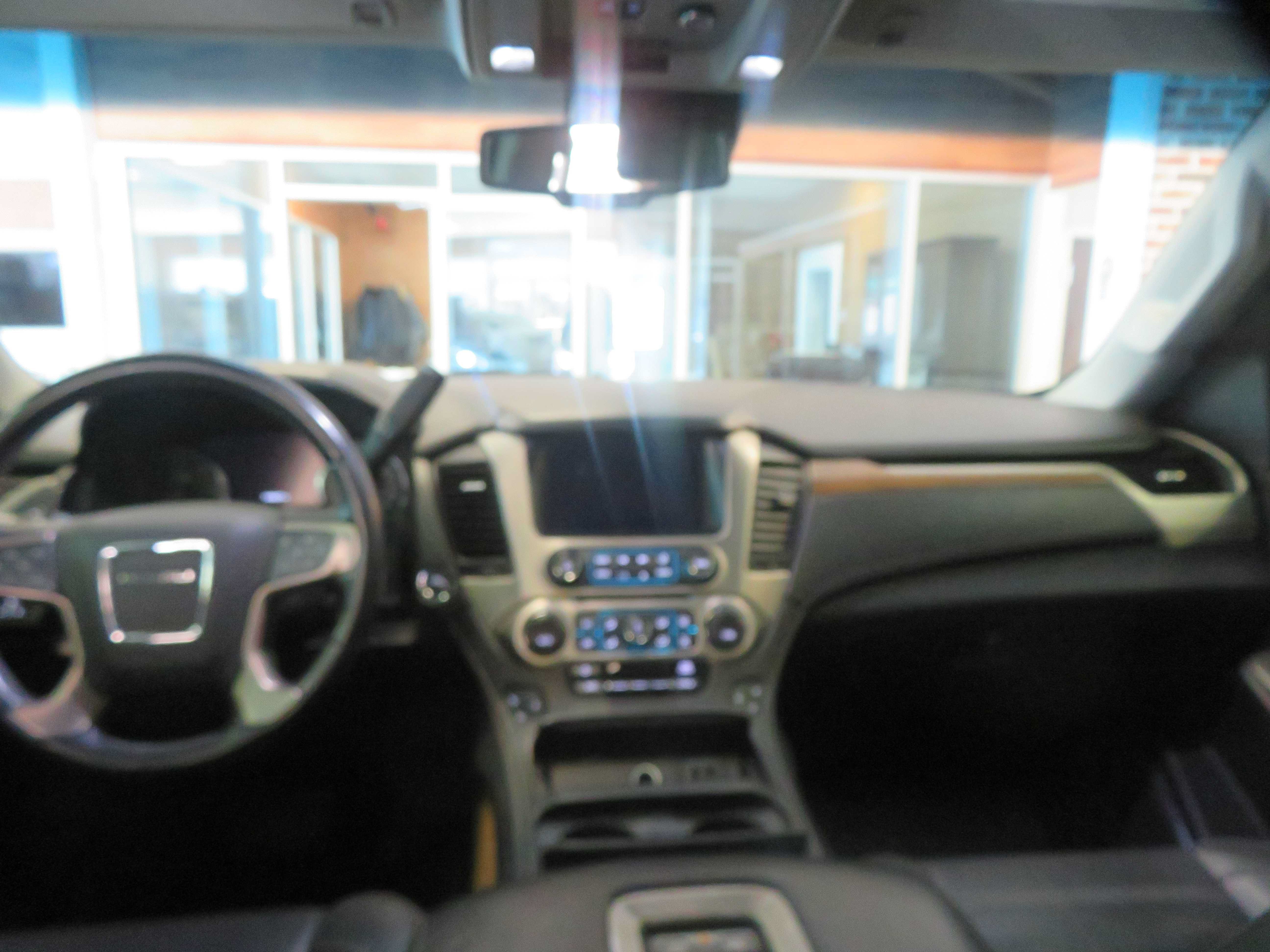 Used 2019 GMC Yukon XL Denali AWD/4WD image 53