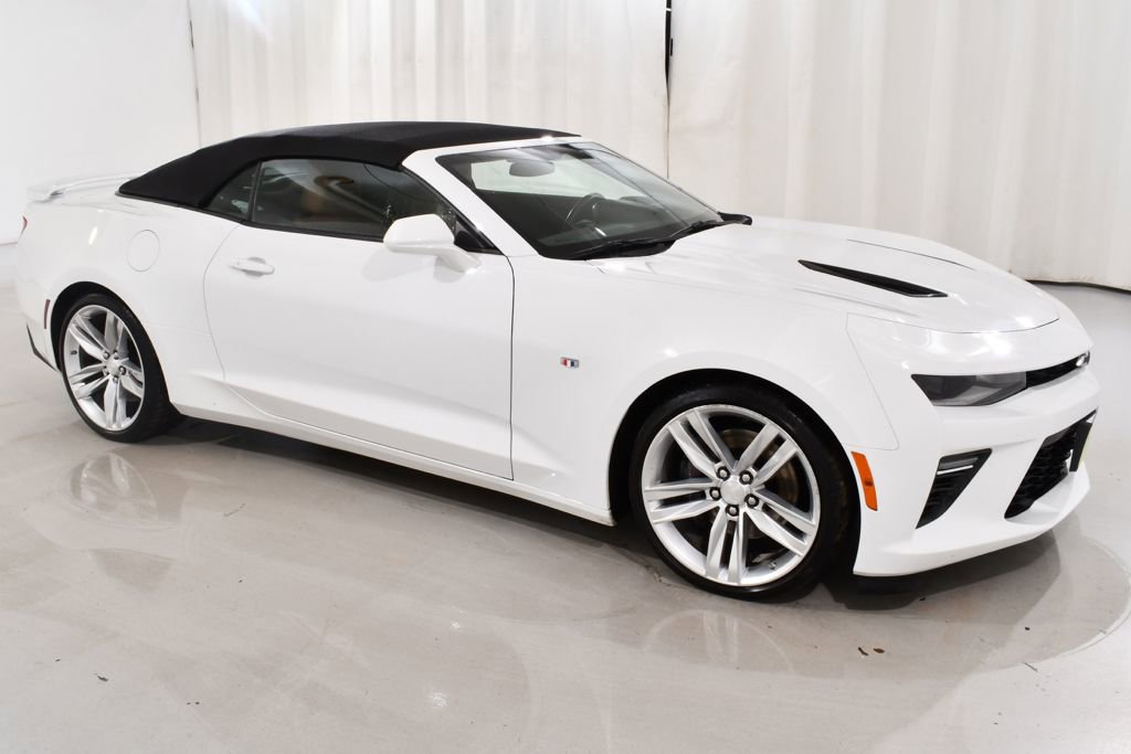 Used 2017 Chevrolet Camaro SS image 5