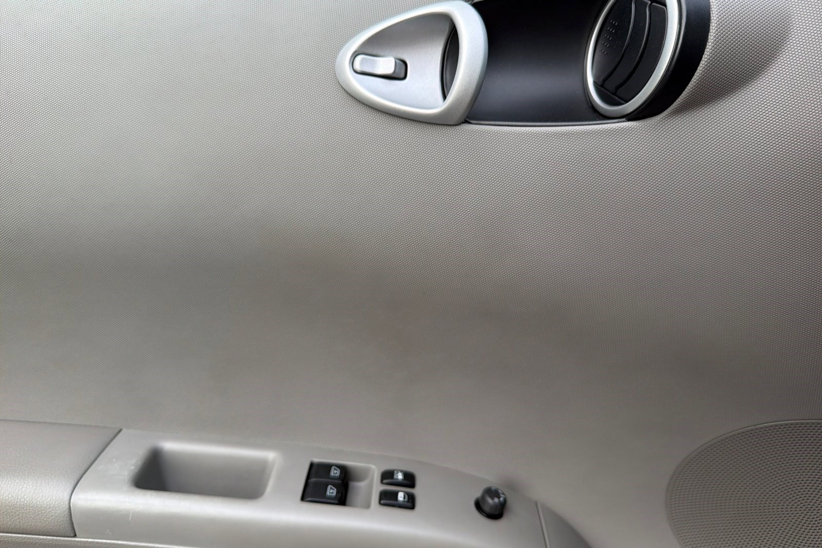 Used 2003 Nissan 350Z Touring image 12