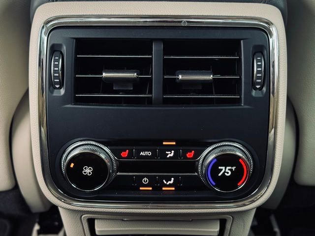 Used 2020 Lincoln Continental Reserve w/ Luxury Package image 22