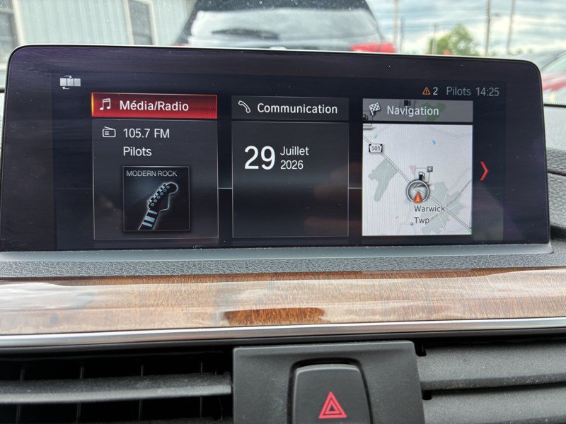 Used 2018 BMW 340i Sedan w/ Premium Package RWD image 10