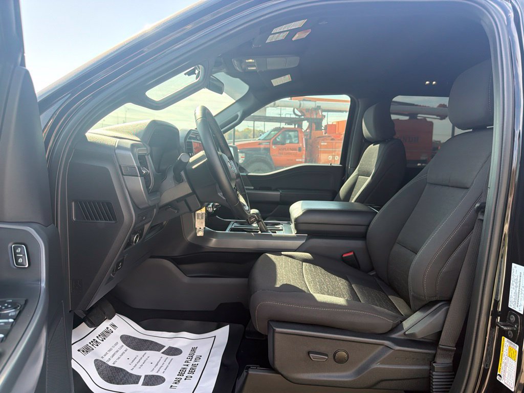 Used 2025 Ford F150 XLT w/ Equipment Group 301A Standard AWD/4WD image 46