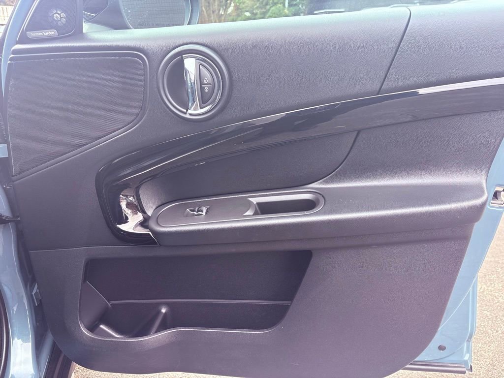 Used 2024 MINI Cooper Countryman S w/ Premium Package image 29