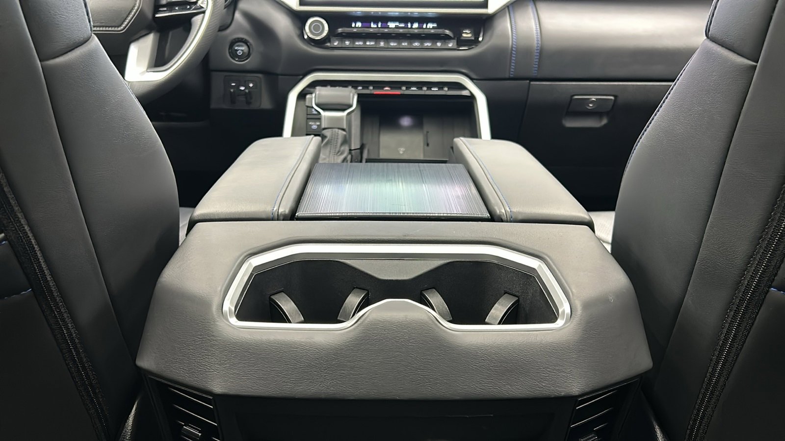 Used 2025 Toyota Sequoia Limited image 37