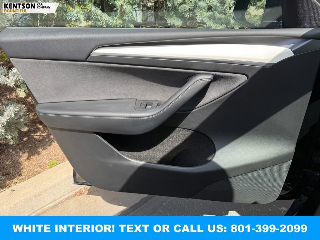 Used 2023 Tesla Model Y Long Range AWD/4WD image 17