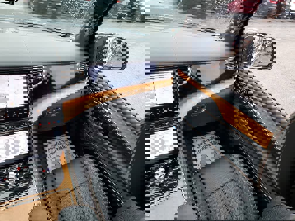 Used 2023 Jeep Grand Wagoneer Series III image 16