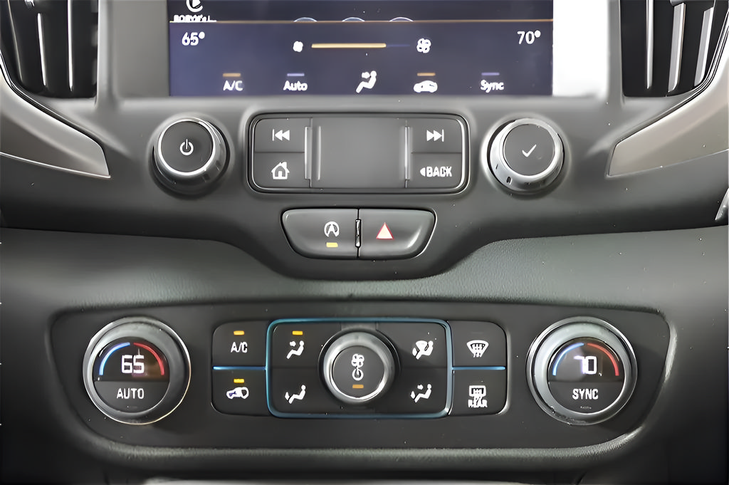 Used 2024 GMC Terrain AT4 w/ Tech Package AWD/4WD image 35
