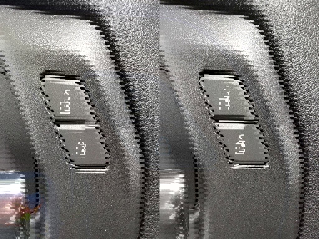 Used 2023 Chevrolet Silverado 1500 Custom Trail Boss image 27