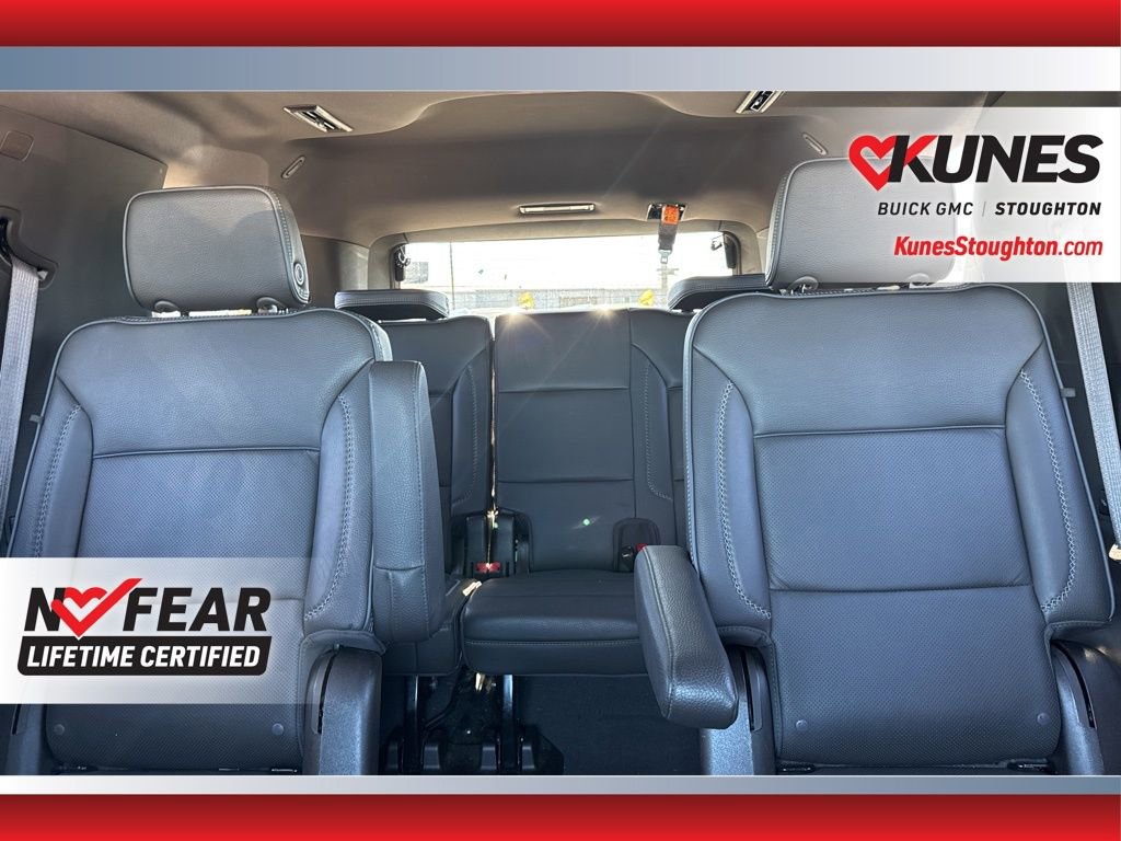 Used 2024 GMC Yukon Denali w/ Denali Reserve Package image 35