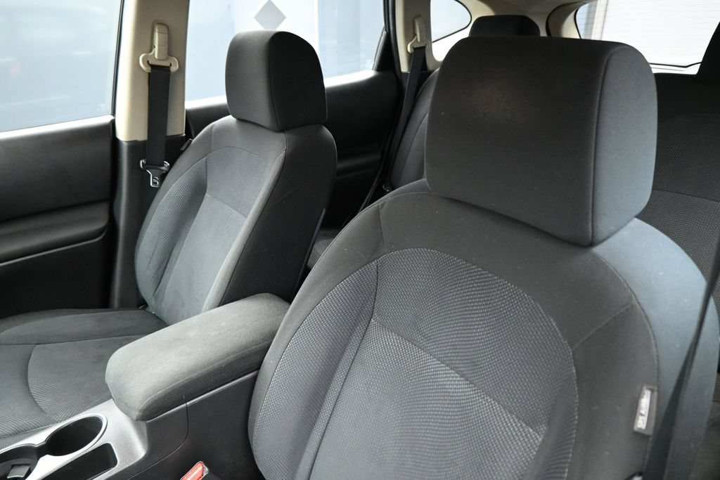 Used 2015 Nissan Rogue S w/ Convenience Package AWD/4WD image 12