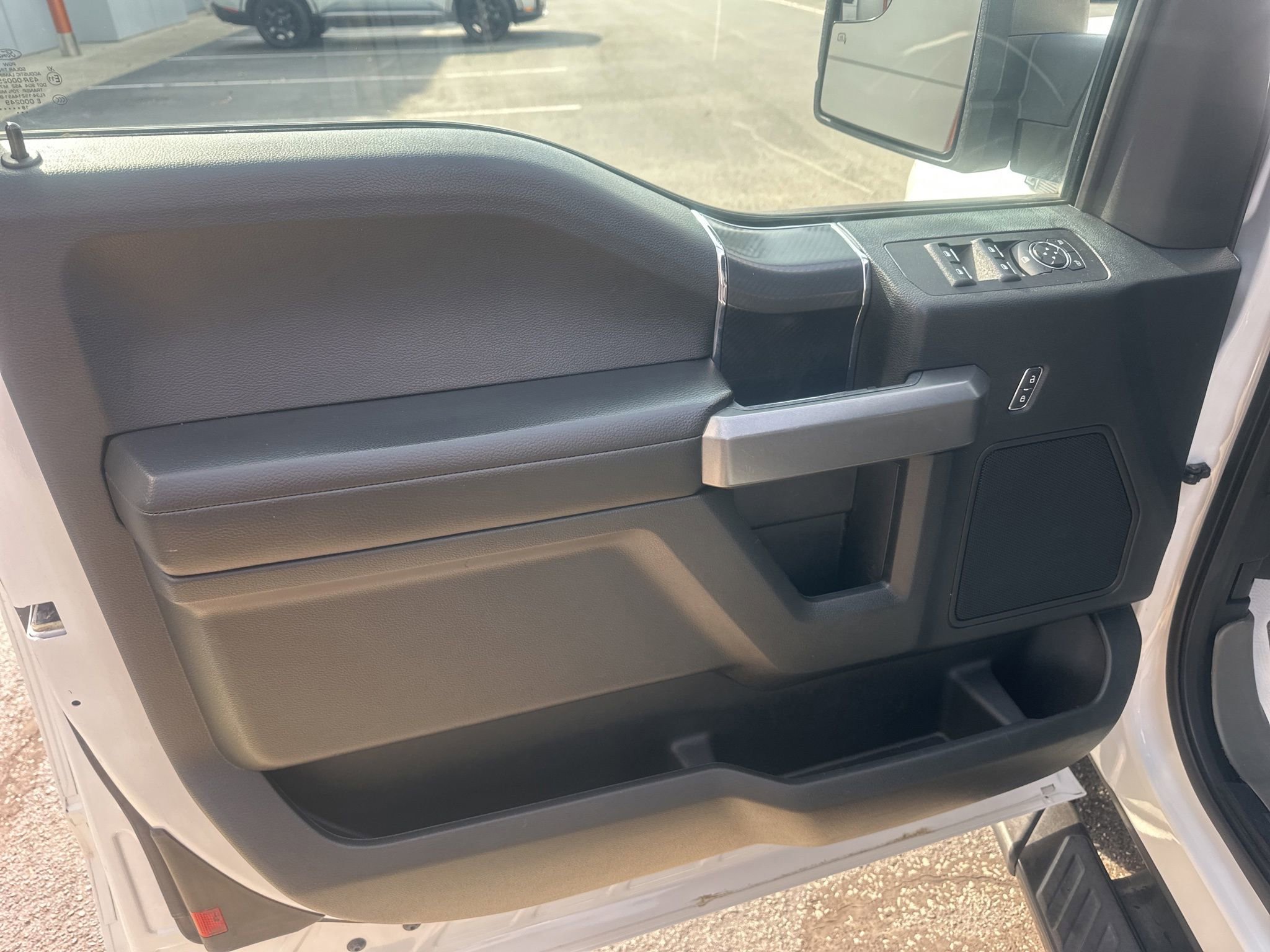 Used 2018 Ford F150 XLT w/ Equipment Group 302A Luxury image 24