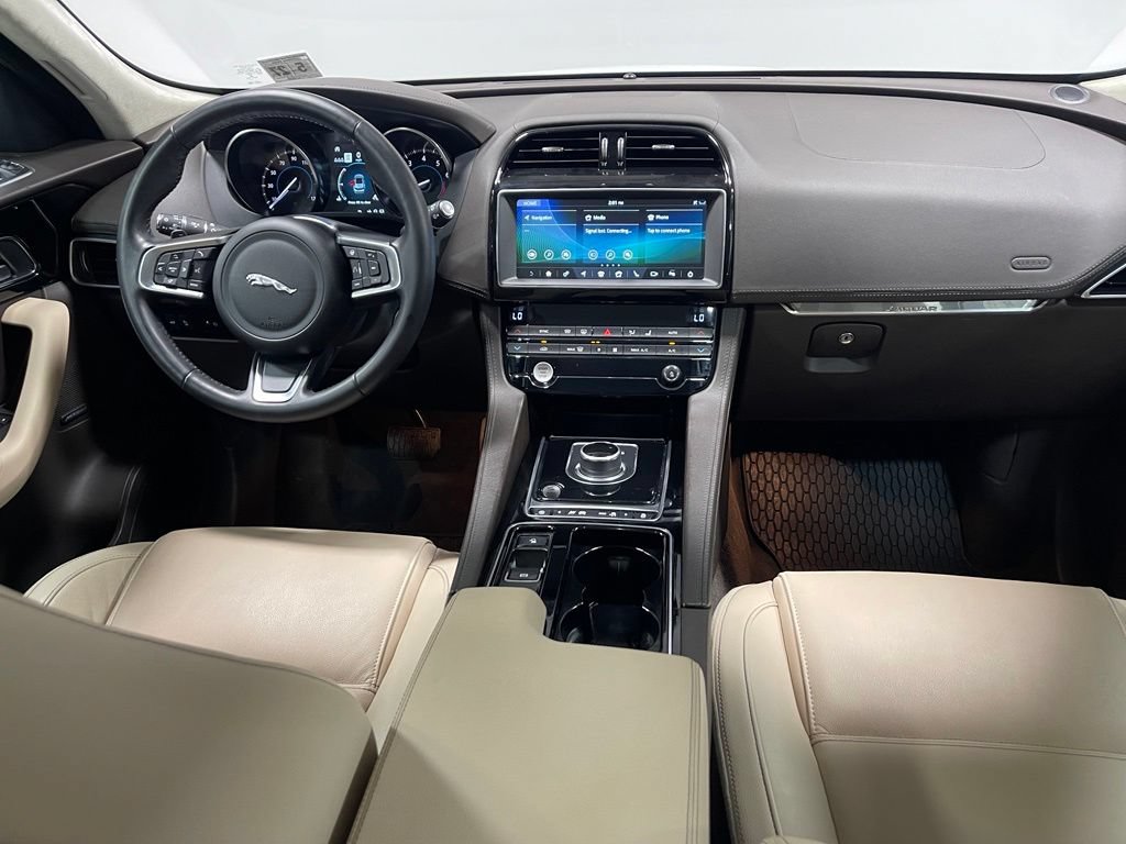 Used 2020 Jaguar F-PACE Prestige AWD/4WD image 29