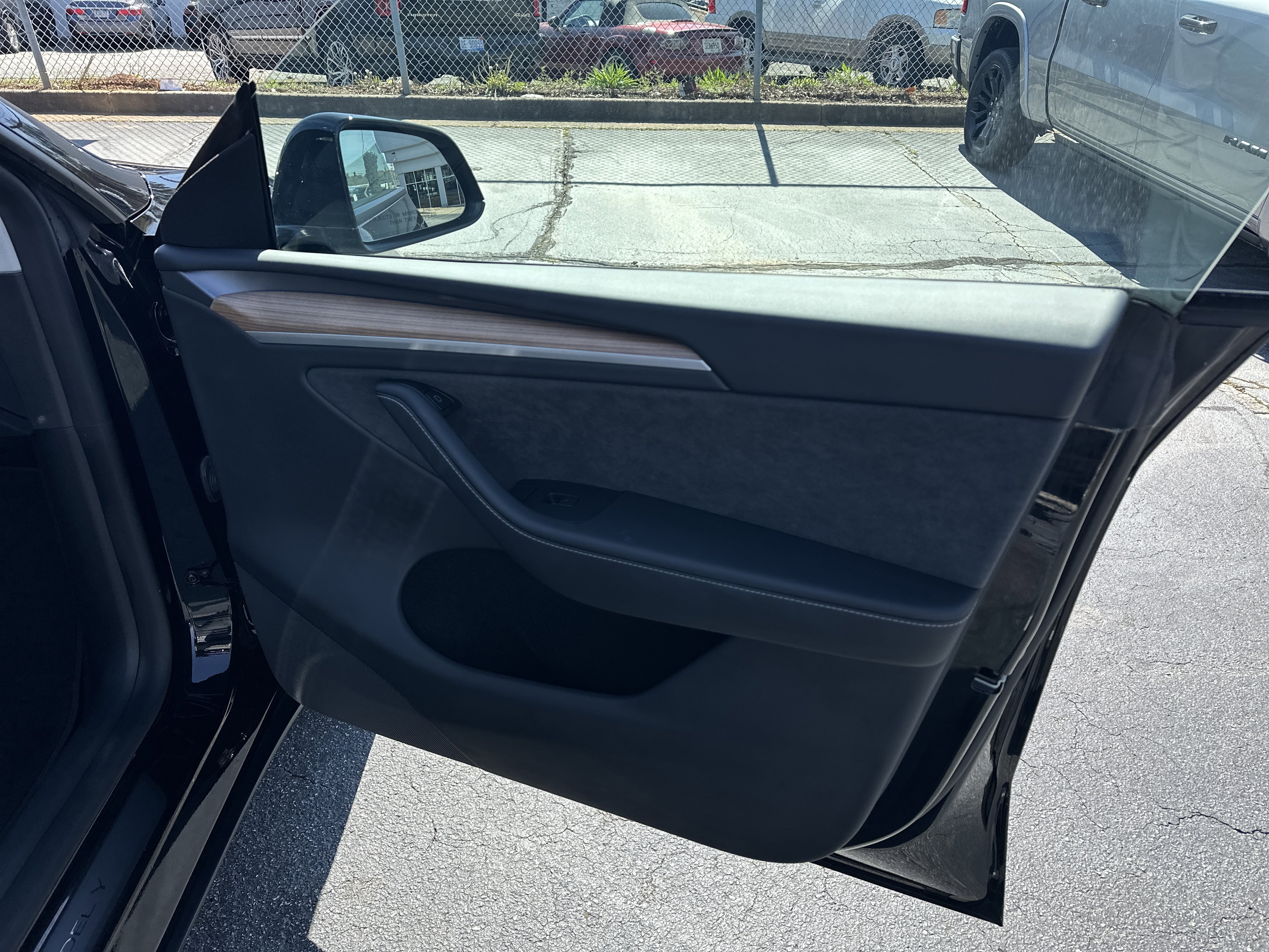 Used 2024 Tesla Model Y Long Range image 15